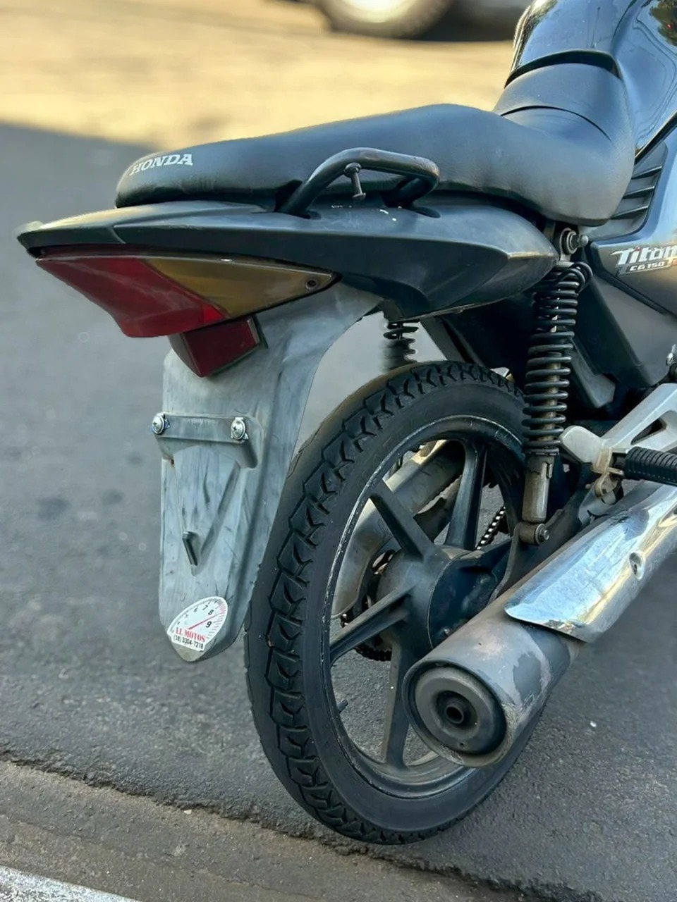 Guarda aborda motociclista com CNH cassada e veículo irregular em Araçatuba