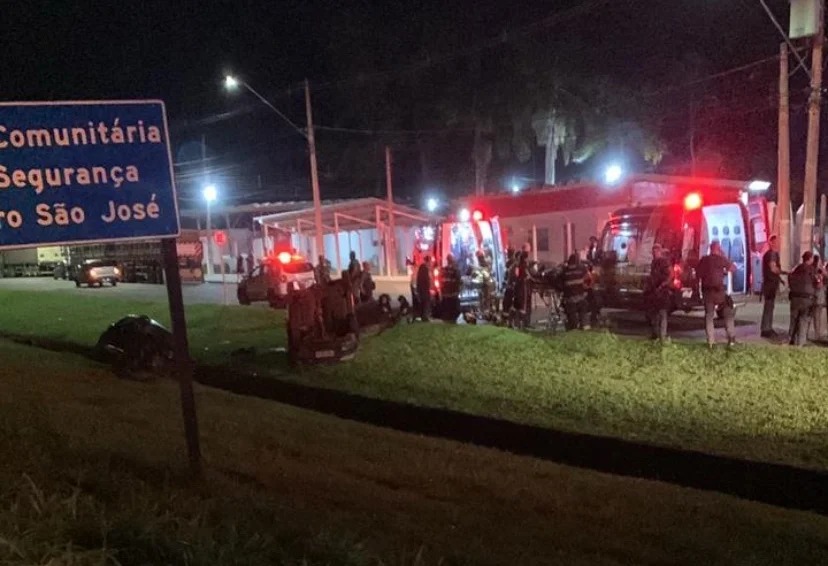 Colisão entre dois carros deixa dez feridos em Araçatuba