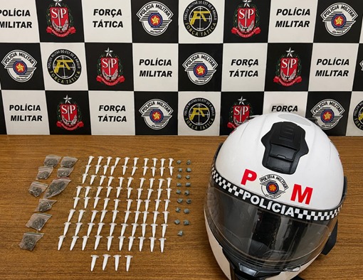 Adolescente é apreendido com drogas prontas para venda