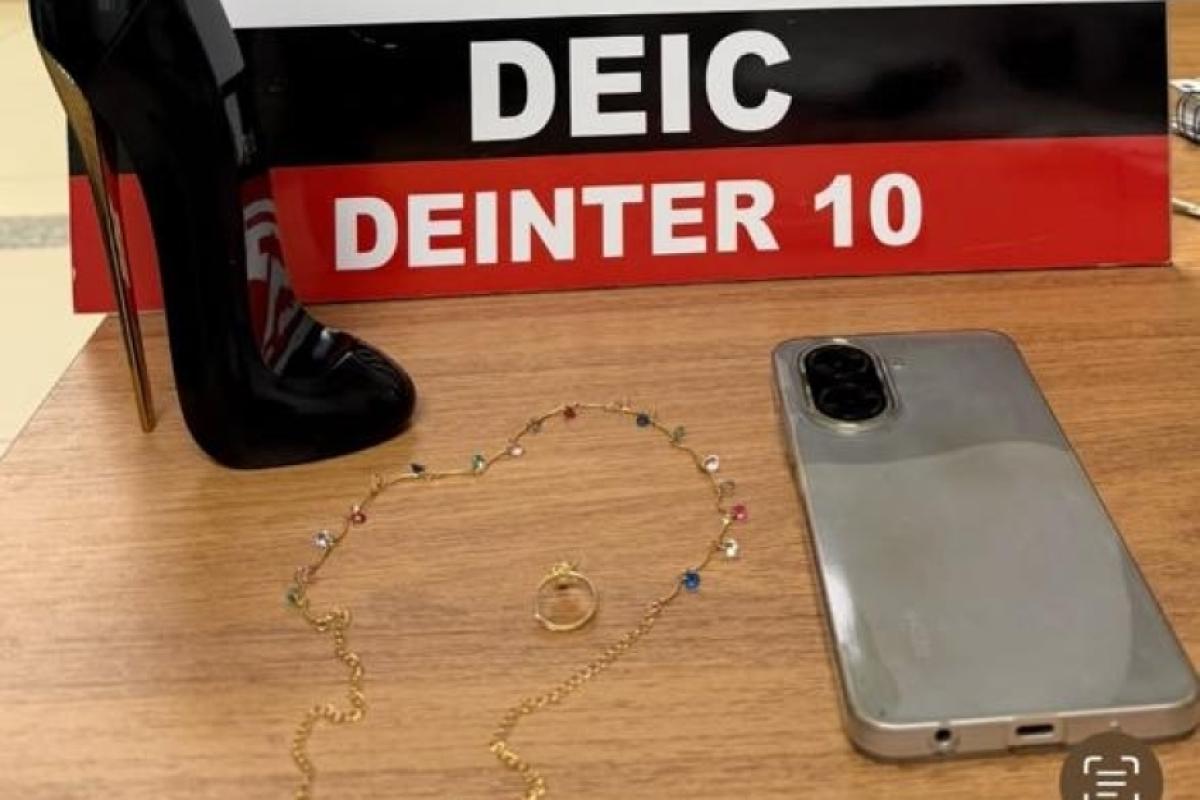 Polícia prende mulher suspeita de roubo de R$ 887 mil a joalheria